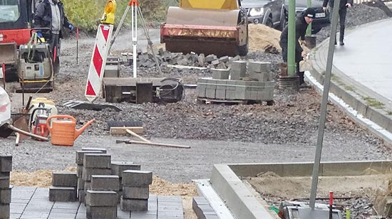 Straßen, Verkehrsflächen, Asphalt- und Pflasterarbeiten