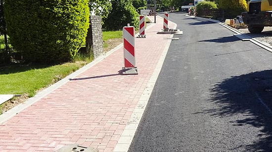 Straßen, Verkehrsflächen, Asphalt- und Pflasterarbeiten